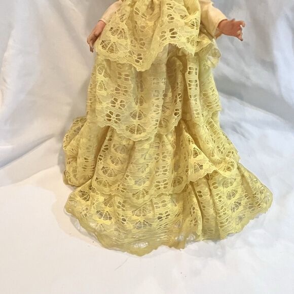Vintage 1963 Eegee Brunette 15" Doll in Lace Dress Rooted Hair Sleepy Eyes Bride - Picture 5 of 12